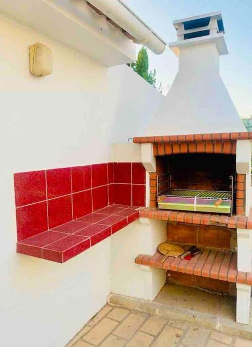 Charming 5 Bed Private -