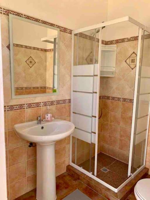 Charming 5 Bed Private - Quarteira