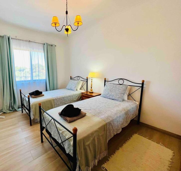 Charming 5 Bed Private - Villa Quarteira